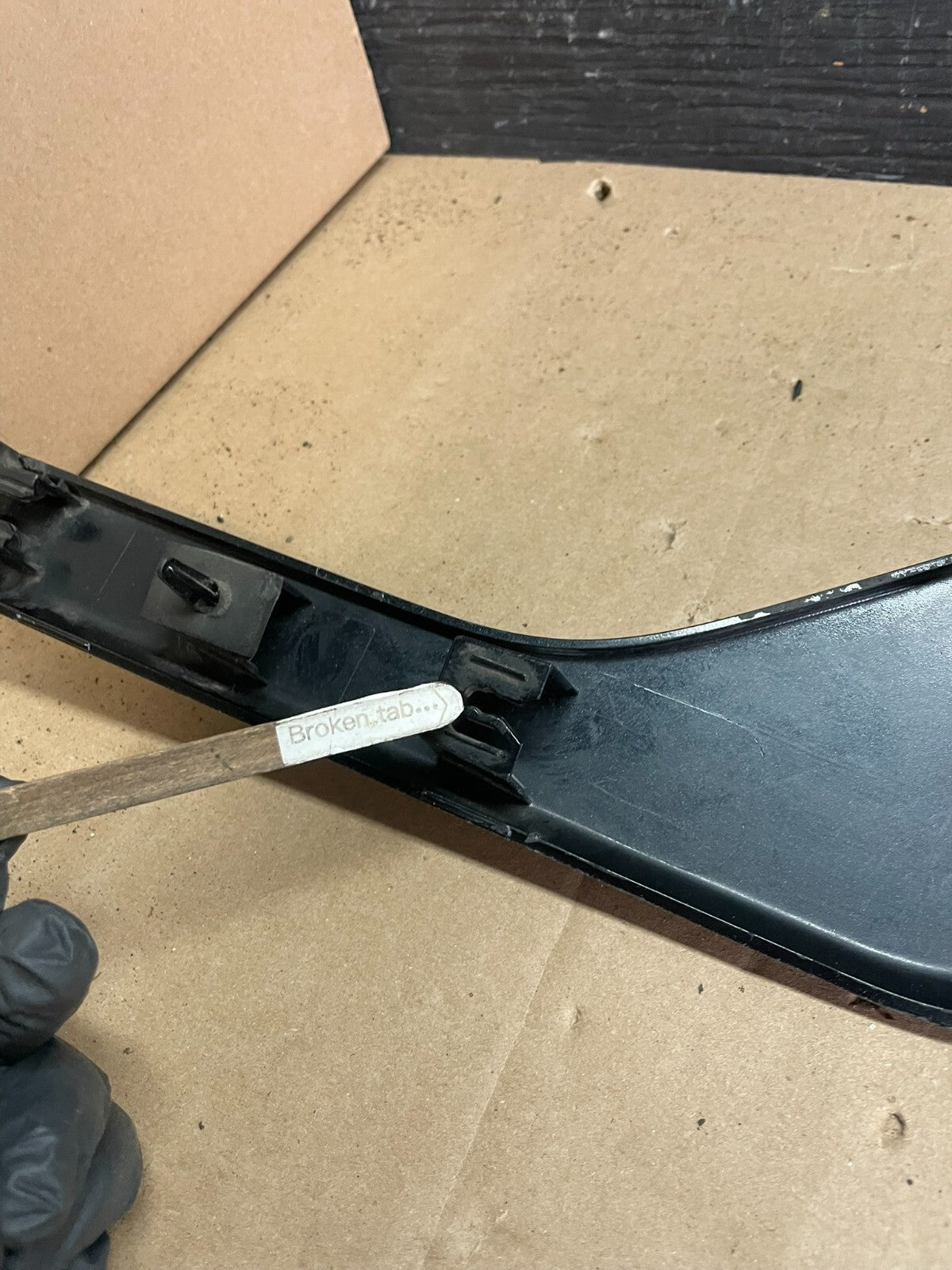 2015 - 2017 Lincoln Navigator Rear Hatch Trim Molding License Camera M6125 DG Oe11