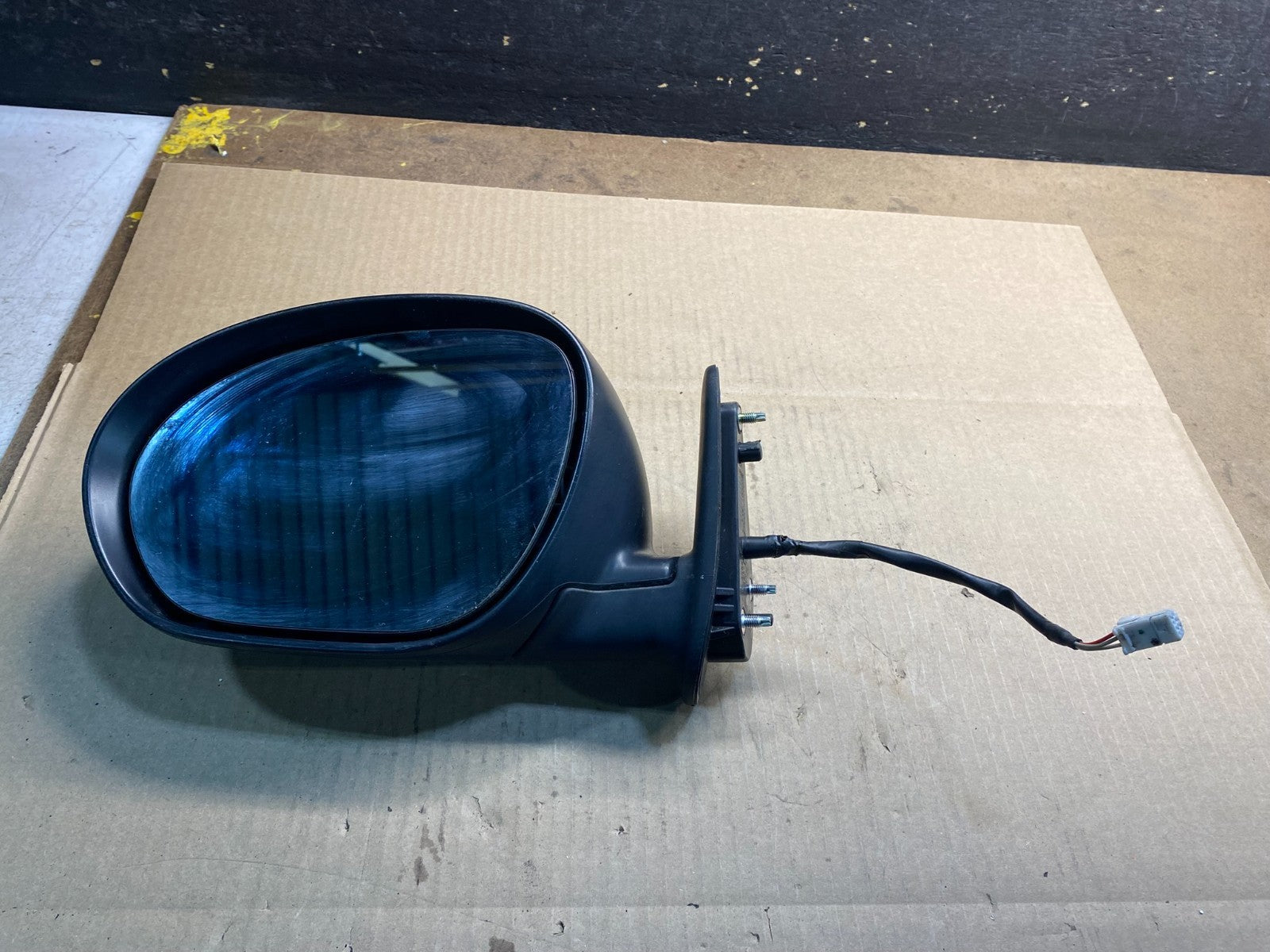 2009 to 2014 Nissan Cube Left Driver LH Side Mirror Oem Z51189