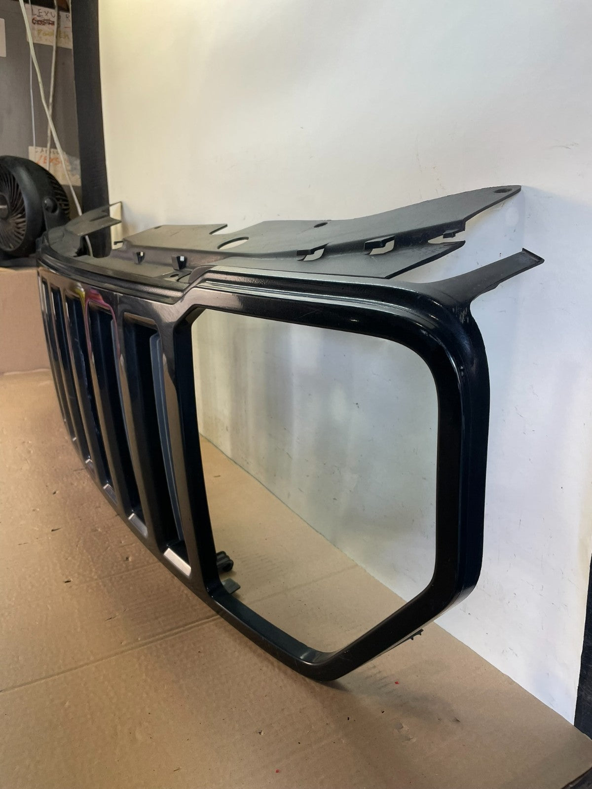 2008 to 2012 Jeep Liberty Front Upper Grill Grille AH6526 DG1