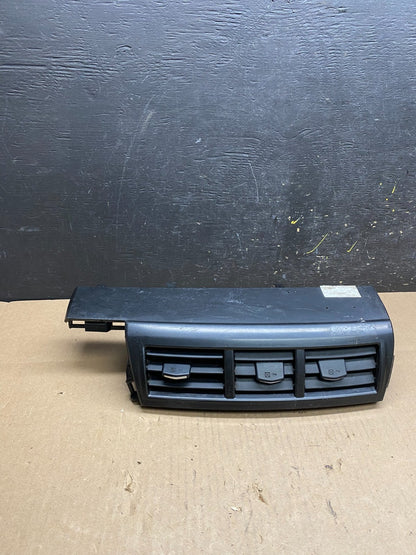2012 2013 2014 Toyota Prius V Center Dash A/C Air Vents With Trim T4517 DG0
