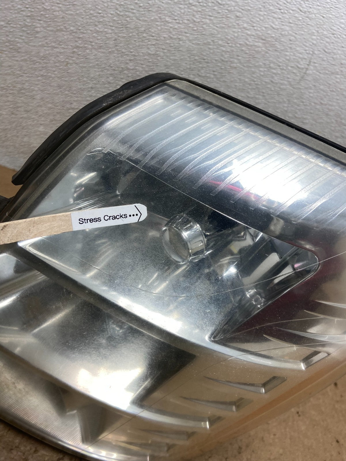 2007 - 2014 Cadillac Escalade Left Driver LH Side Xenon HID Headlight Y8230 DW4
