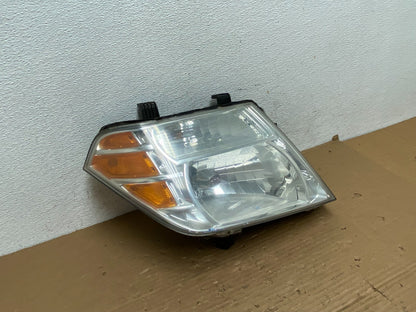 2008 to 2012 Nissan Pathfinder Halogen Headlight Right Passenger AD4259 DW2