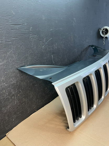 2005 to 2007 Jeep Grand Cherokee Front Upper Grill Grille AD8325 DG2