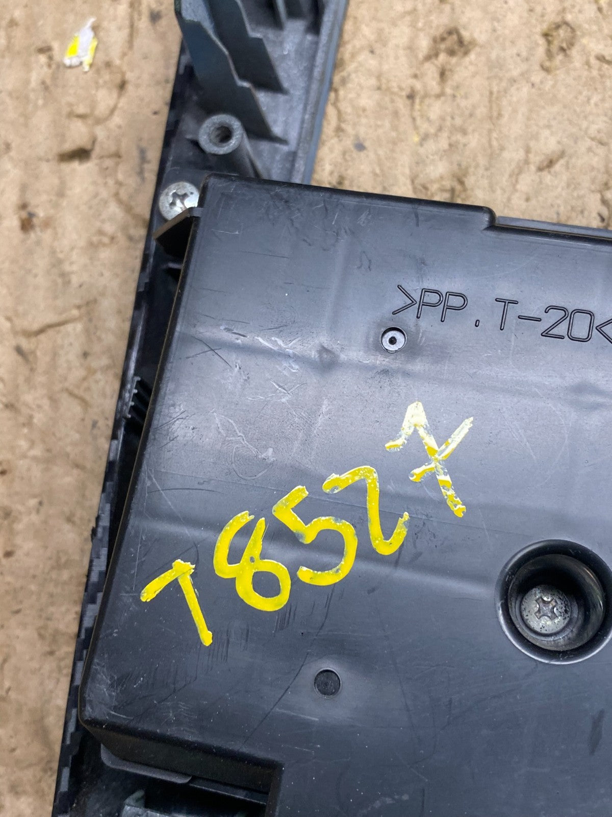2005 - 2010 Scion TC AC Heater Climate Control Trim Bezel Dash T8527 DG6