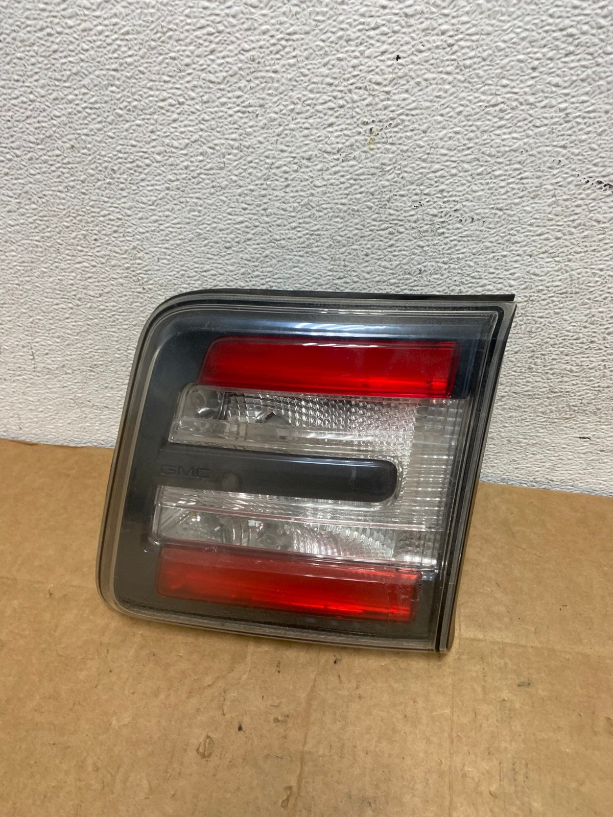 2013 to 2016 GMC Acadia Right Passenger RH Side Inner Tail Light AD4534 LK0