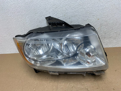 2011-2013 Jeep Grand Cherokee Right Passenger Halogen Headlight AE6781 DW0