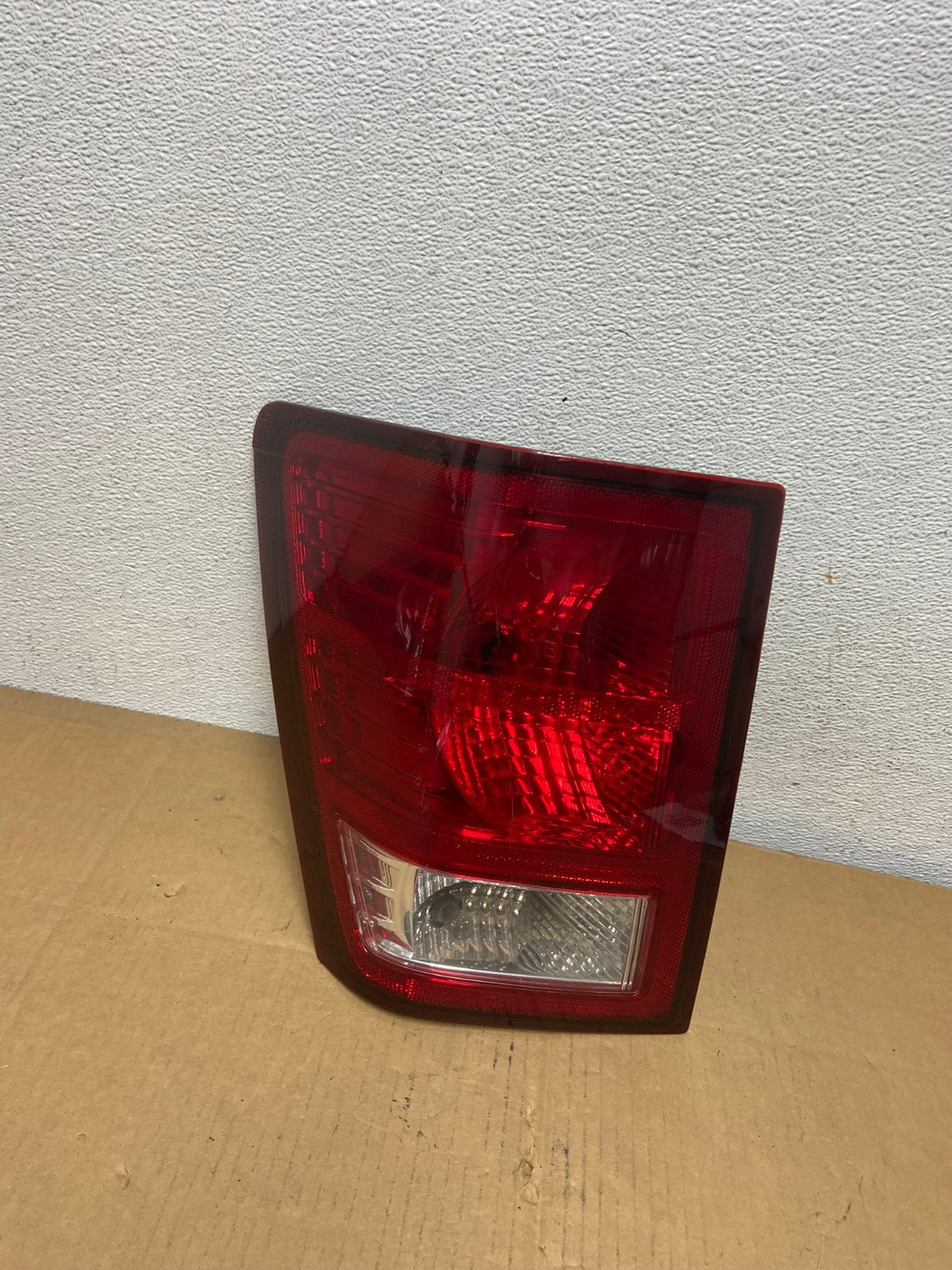 2007 to 2010 Jeep Grand Cherokee Left Driver Lh Tail Light AD0752 LK0