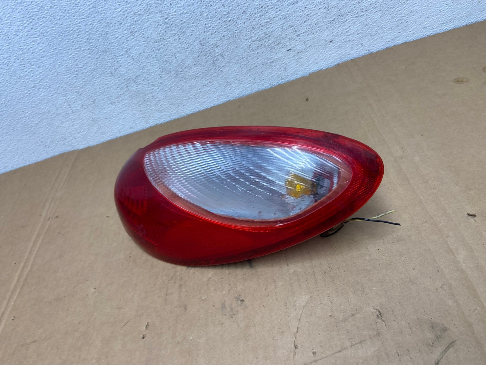 2006 to 2010 Chrysler PT Cruiser Right Passenger RH Tail Light AD2609 LK1