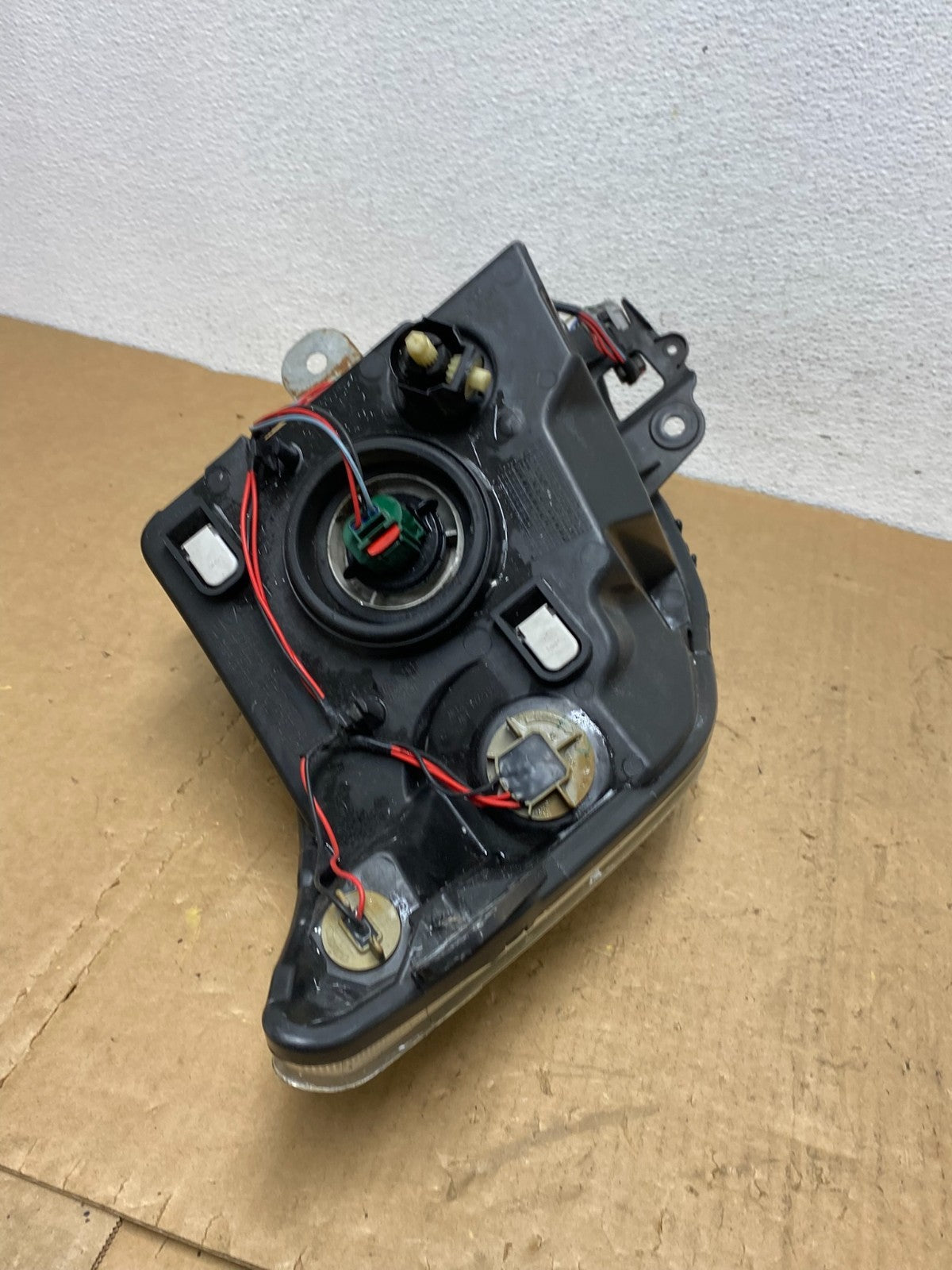 2010 2011 2012 Nissan Sentra Halogen Right Passenger Black Headlight AD1385 DW6