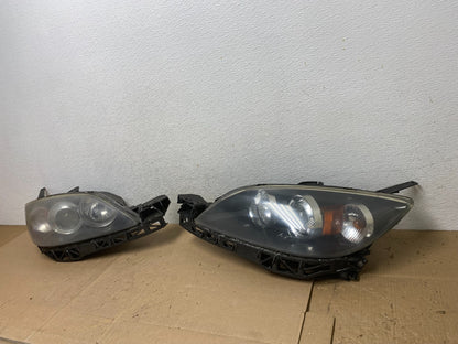 2004 to 2009 Mazda 3 Hatchback Left+Right Side Headlights AE6790 DW1