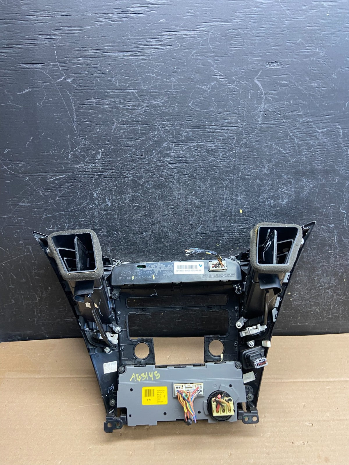 2011 - 2014 Hyundai Sonata Center Radio Climate Control Air Vent Bezel AG5145 DG4