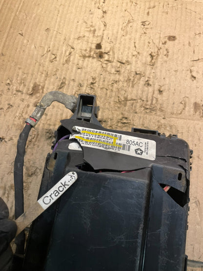 2015 Chrysler 300 Fuse module 68213805AC X8354 PS7
