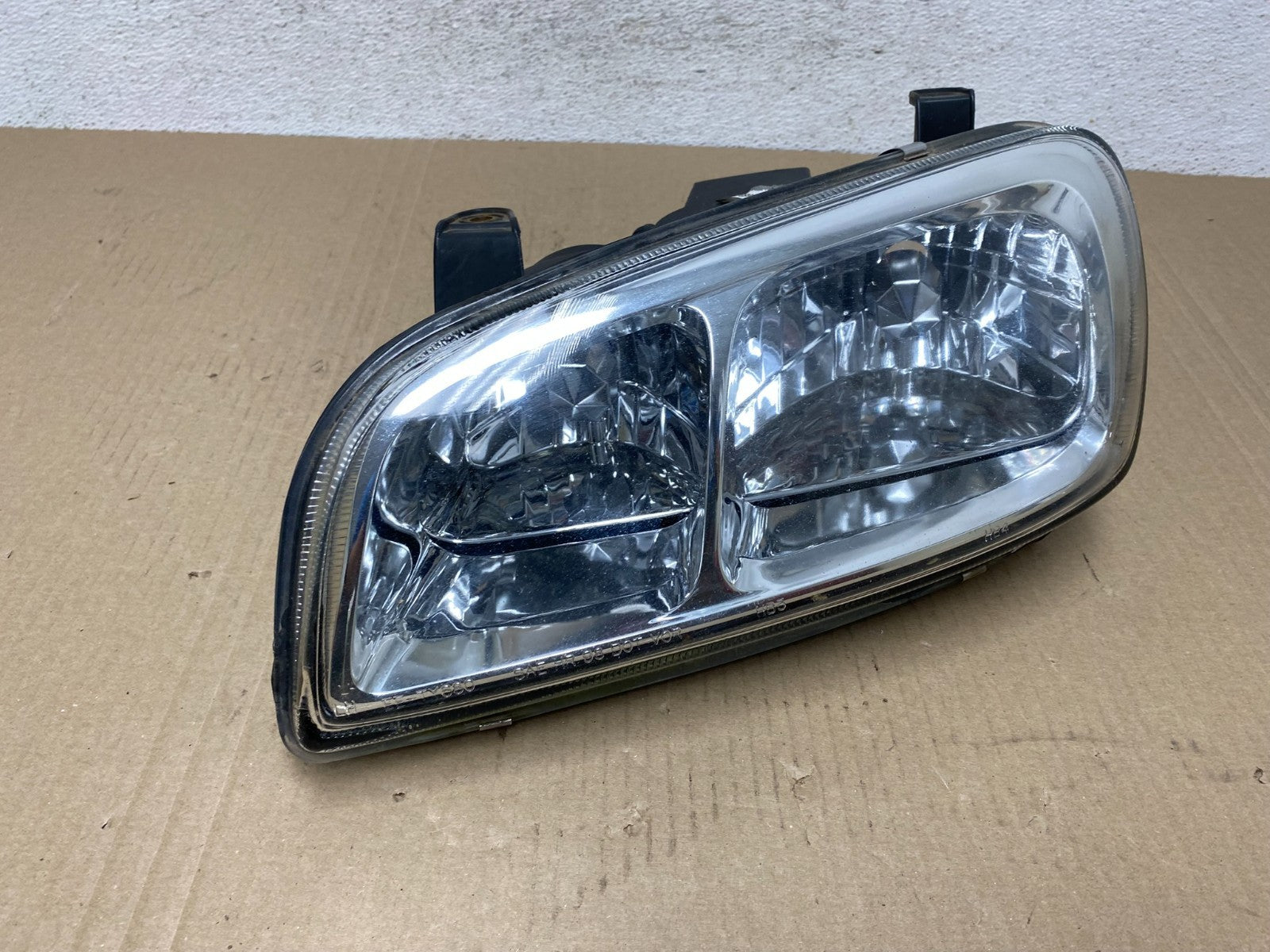 1996 - 2000 Toyota Rav4 Left Driver LH Side Headlight Halogen AF5786 DW2