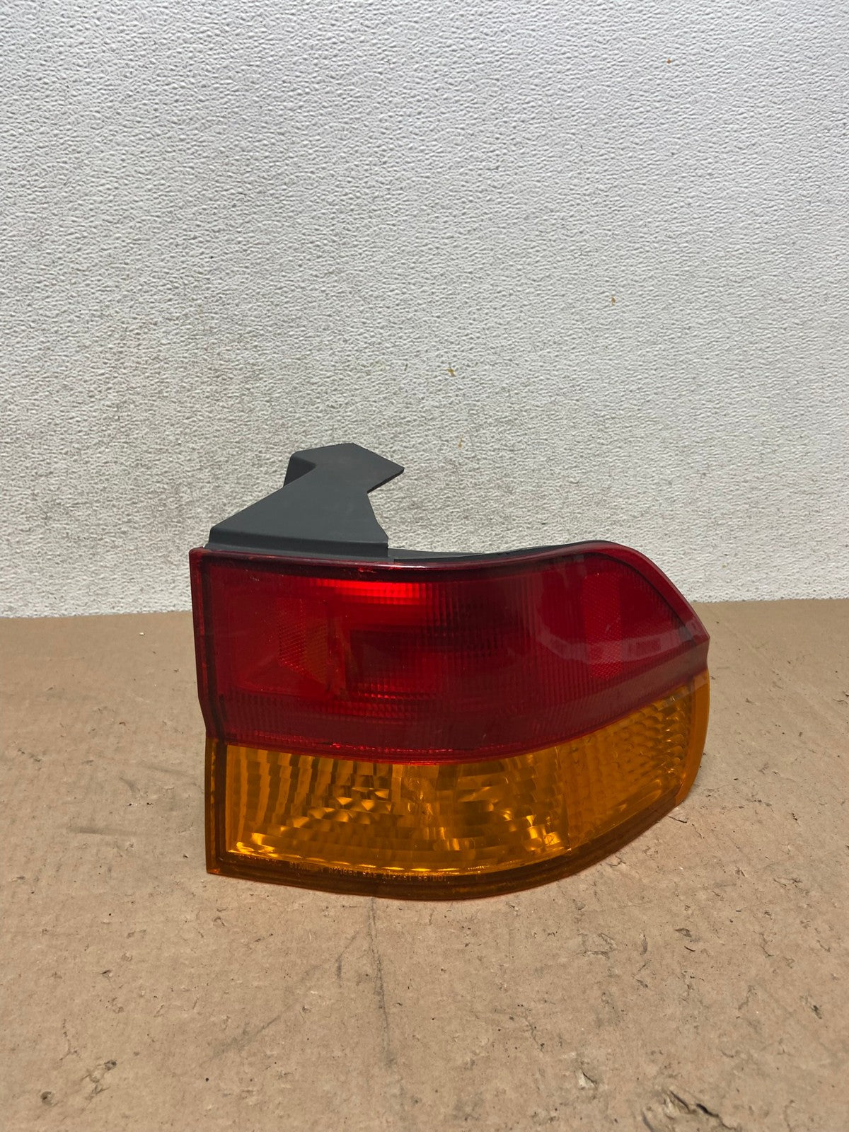 2002 2003 2004 Honda Odyssey Right Passenger Side Tail Light AG5418 LK0
