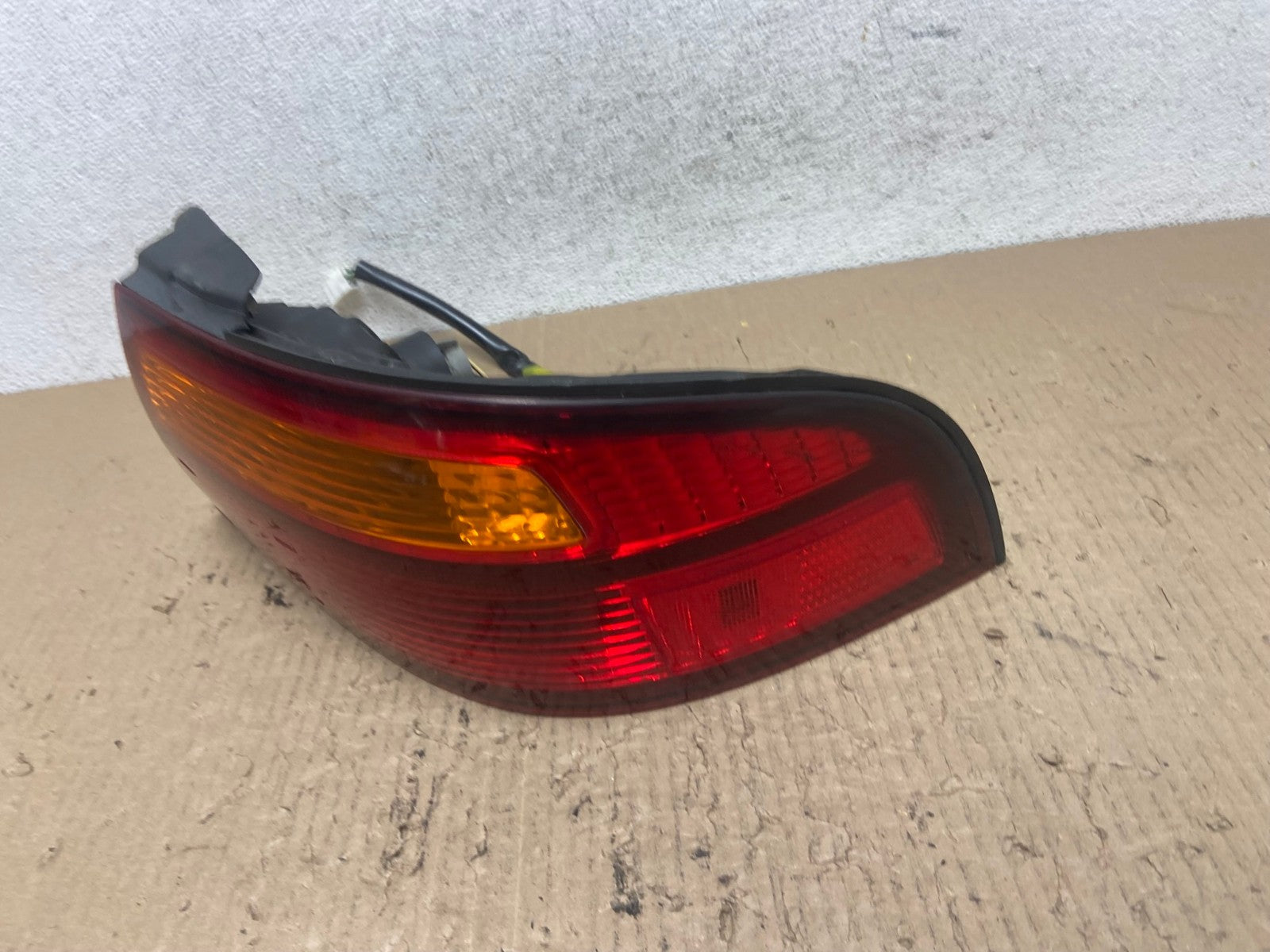 1998 - 1999 Toyota Avalon Right Passenger RH Side Tail Light AF7141 LK1