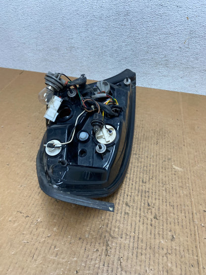 2007 2008 Hyundai Tiburon Right Passenger RH Side Tail Light AE0253 DW6
