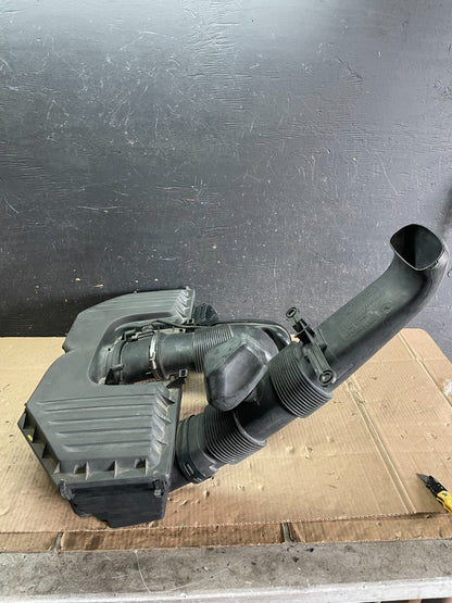 2007 to 2010 BMW E70 X5 N62 Air Intake Cleaner Filter 7548896 M8957 DG3