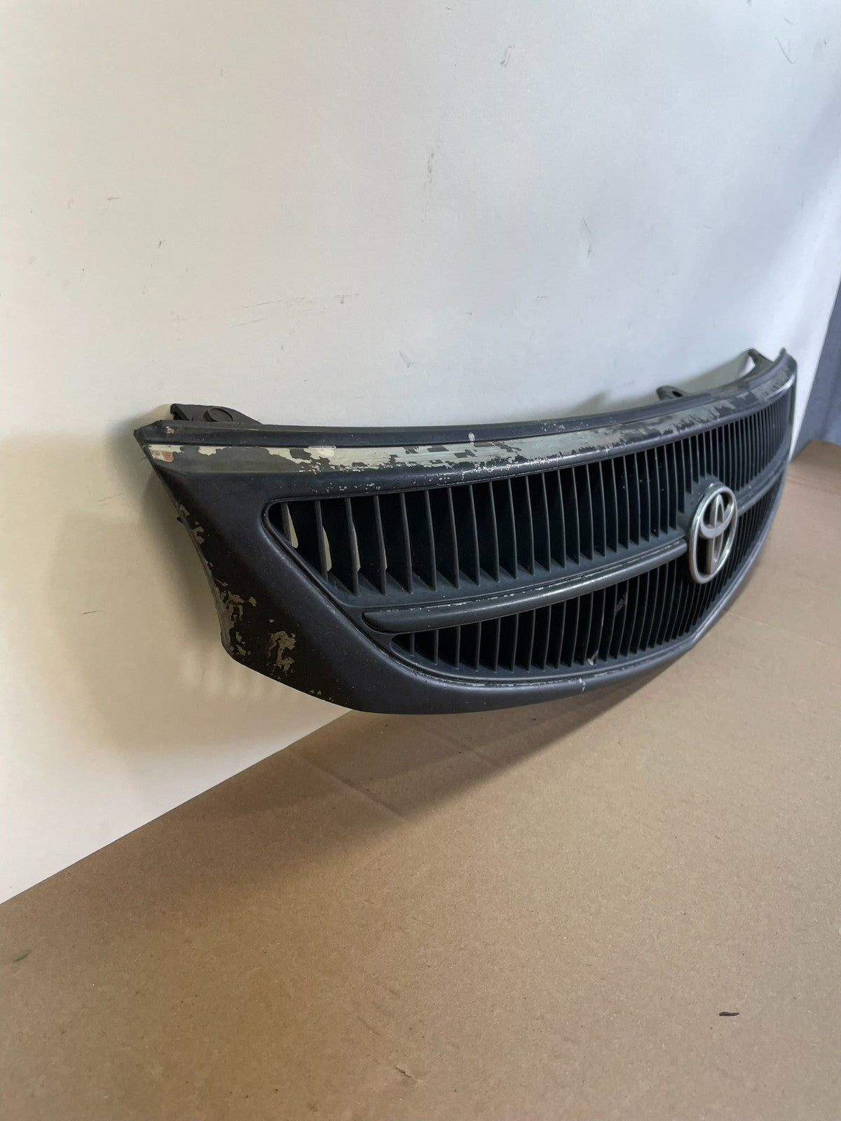 1999 2000 2001 Toyota Solara Front Upper Grill Grille AI0696 DW2