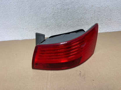 2009 to 2010 Hyundai Sonata Right Passenger Side Tail Light AG6806 LK0