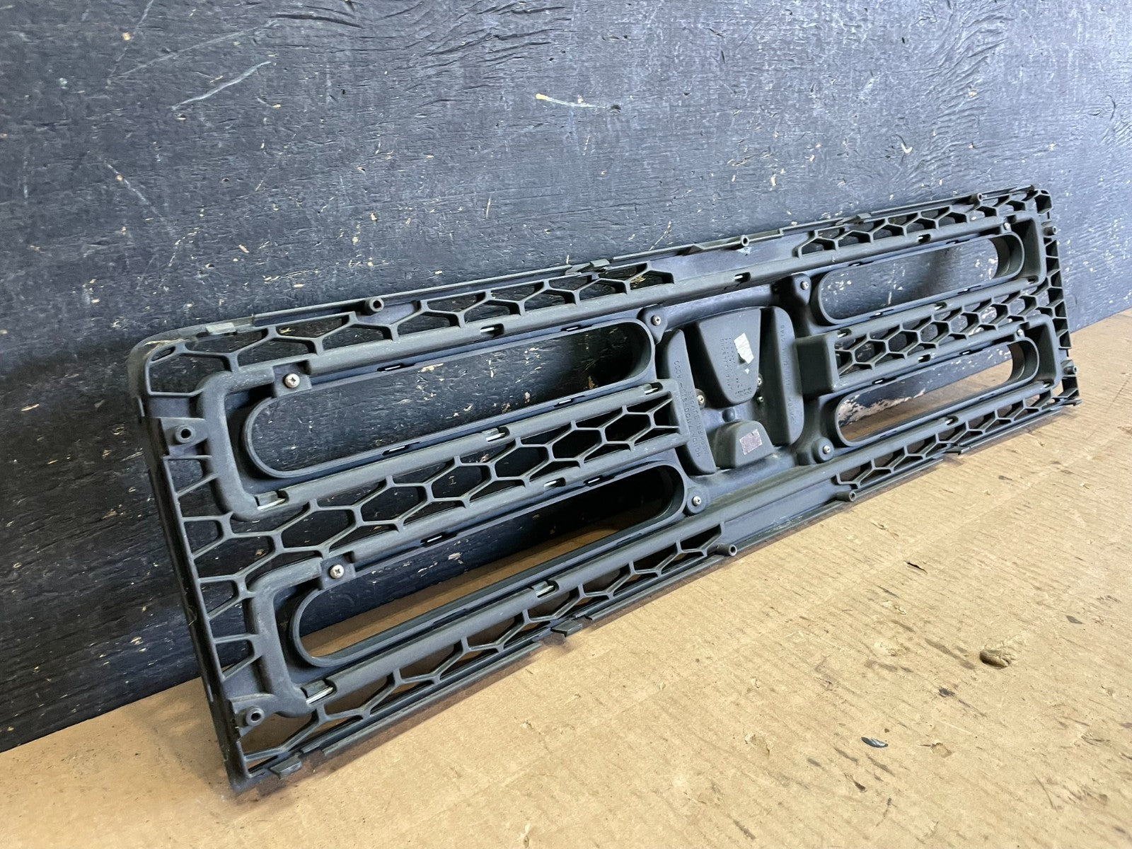 2006 to 2008 Honda Ridgeline Front Upper Grille Grill OEM  AA5937 DG5