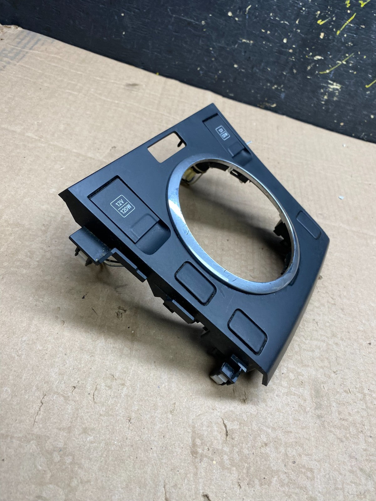 2007-2009 Suzuki Grand Vitara XL-7 Gear Shifter Panel Bezel Center OEM Y9967  DG2