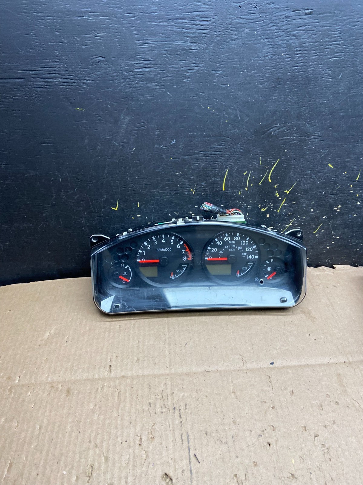 2005 Nissan Xterra Frontier Speedometer Cluster Gauge OEM y5271 DG0