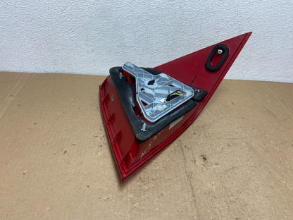 2005-2007 Mercedes-Benz C230 C240 W203 C-Class Left Driver Tail Light AC5980 DW4
