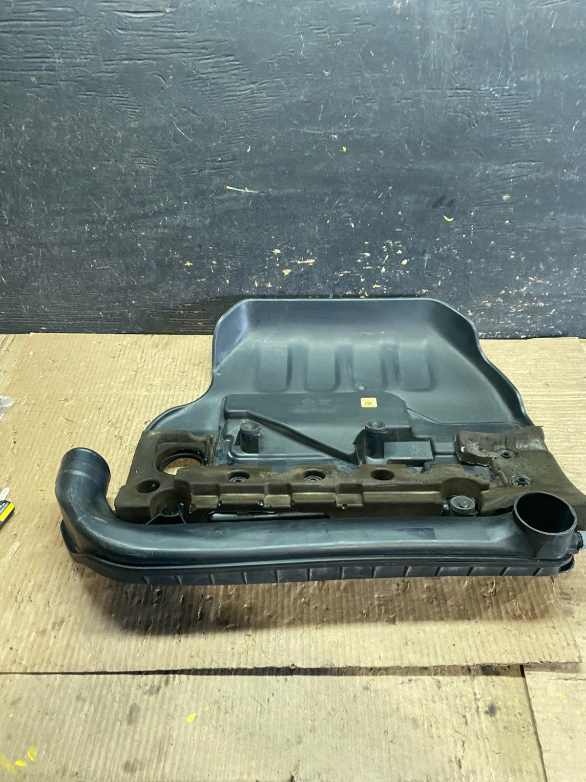 2013 to 2016 Dodge Dart 2.0L Engine Motor Cover Shield W6272 DG4