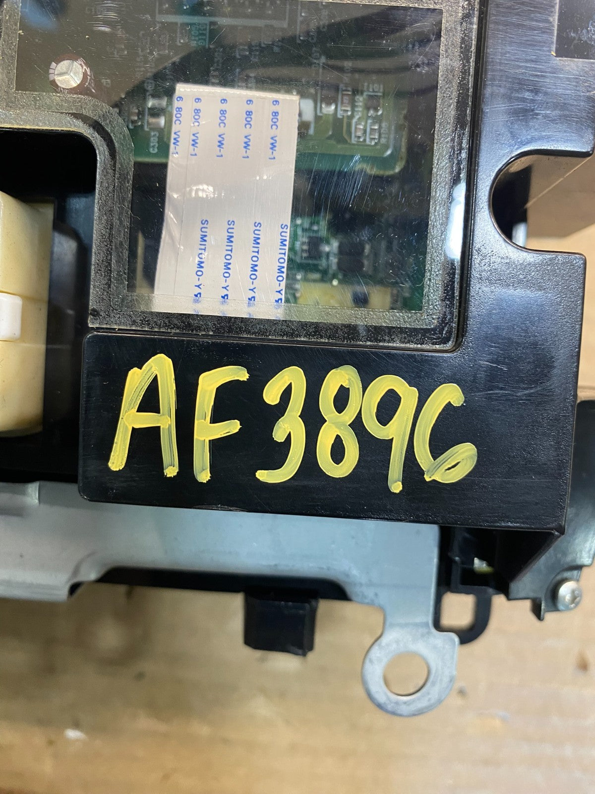 2001 to 2003 Toyota Highlander Climate Control Heater Radio Bezel AF3896 DW7
