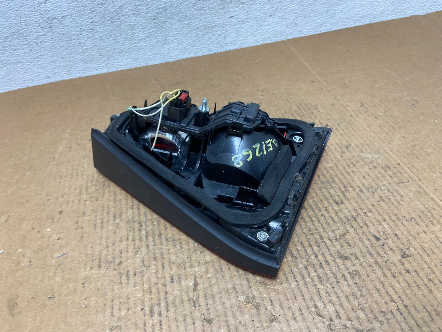 2016-2019 Volkswagen Passat Left Driver Side Inner Tail Light AE1268 PS6