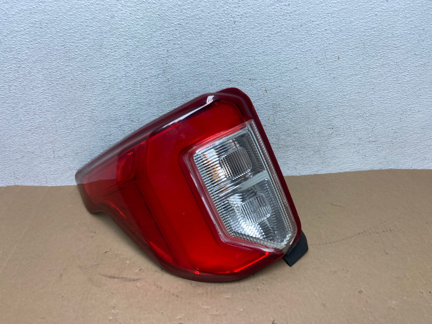 2020 2021 2022 2023 Ford Explorer Left Driver Lh Side Tail light AD6430 LK0