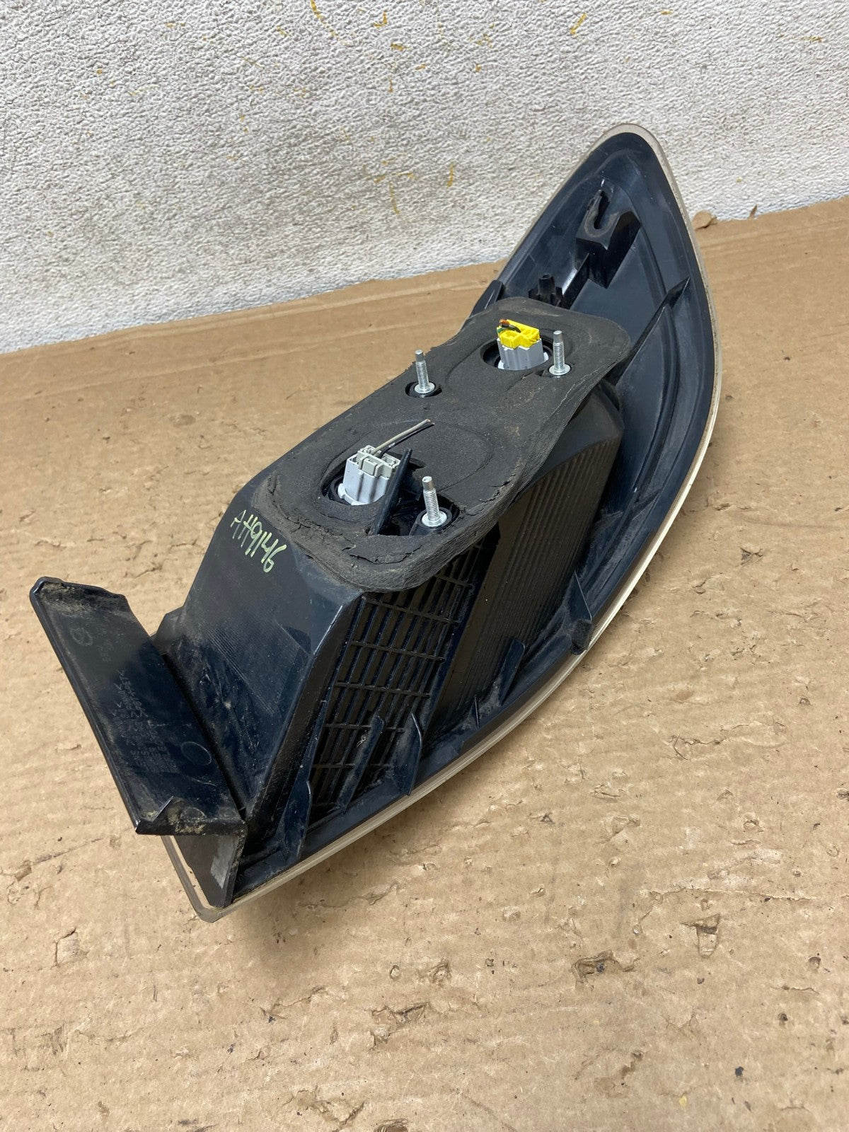 2010 2011 2012 2013 Mazda 3 Left Driver Lh Side Tail Light AH9146 LK4