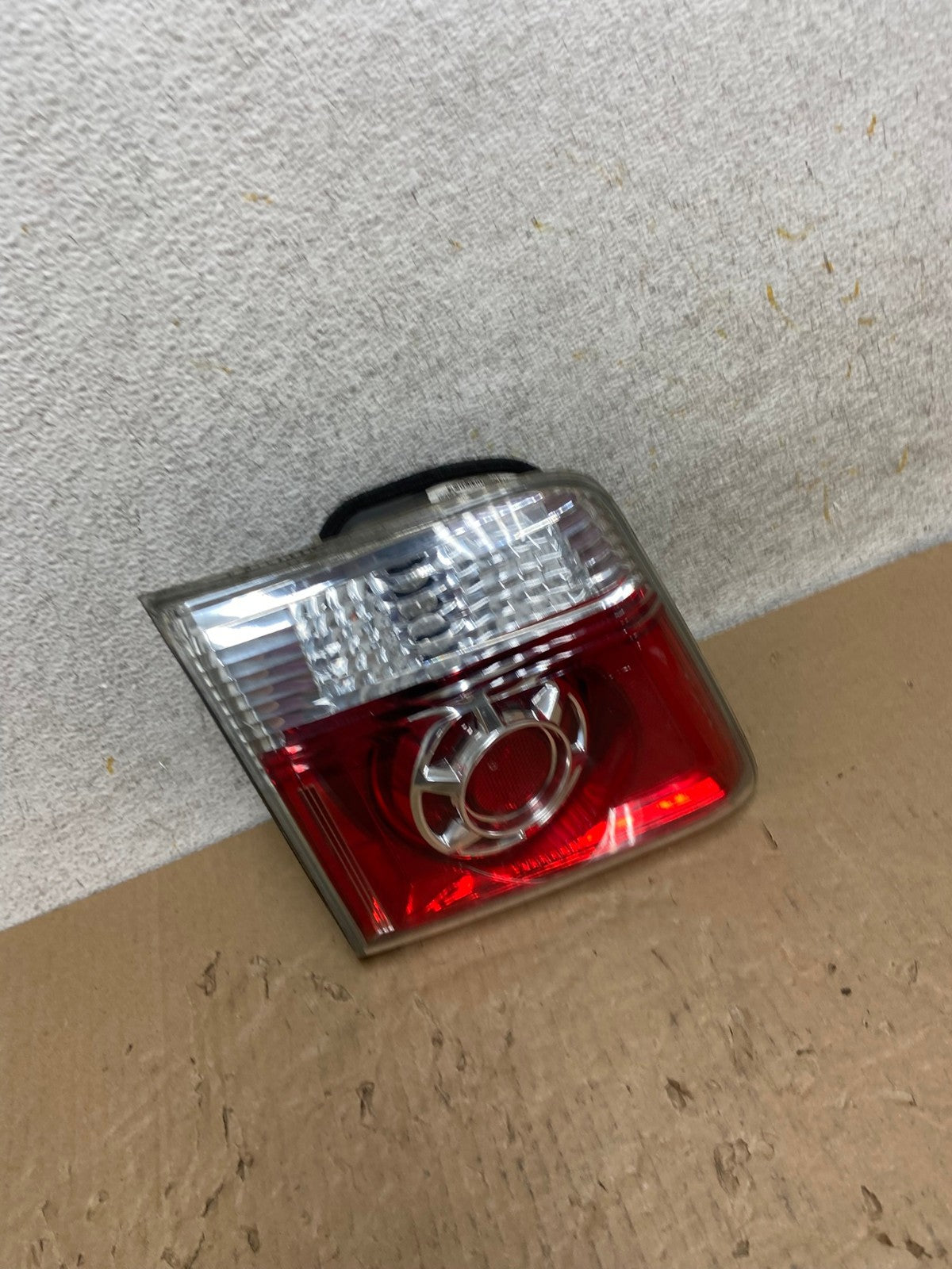 2007 to 2012 GMC Acadia Left Driver Lh Side Tail Light Inner AI1334 LK2
