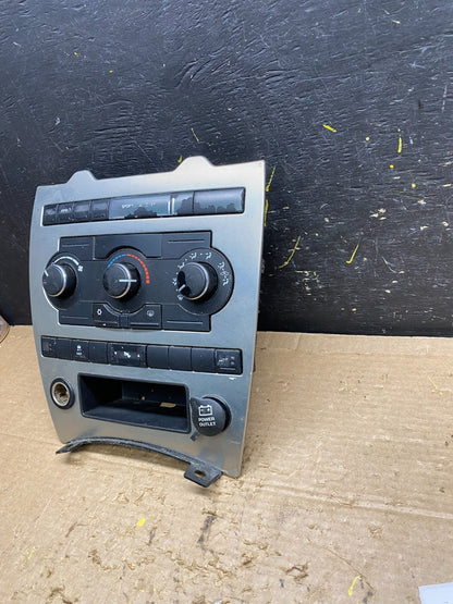 2005 2006 2007 Jeep Commander Grand Cherokee A/C Climate Control Bezel X1410 DG4