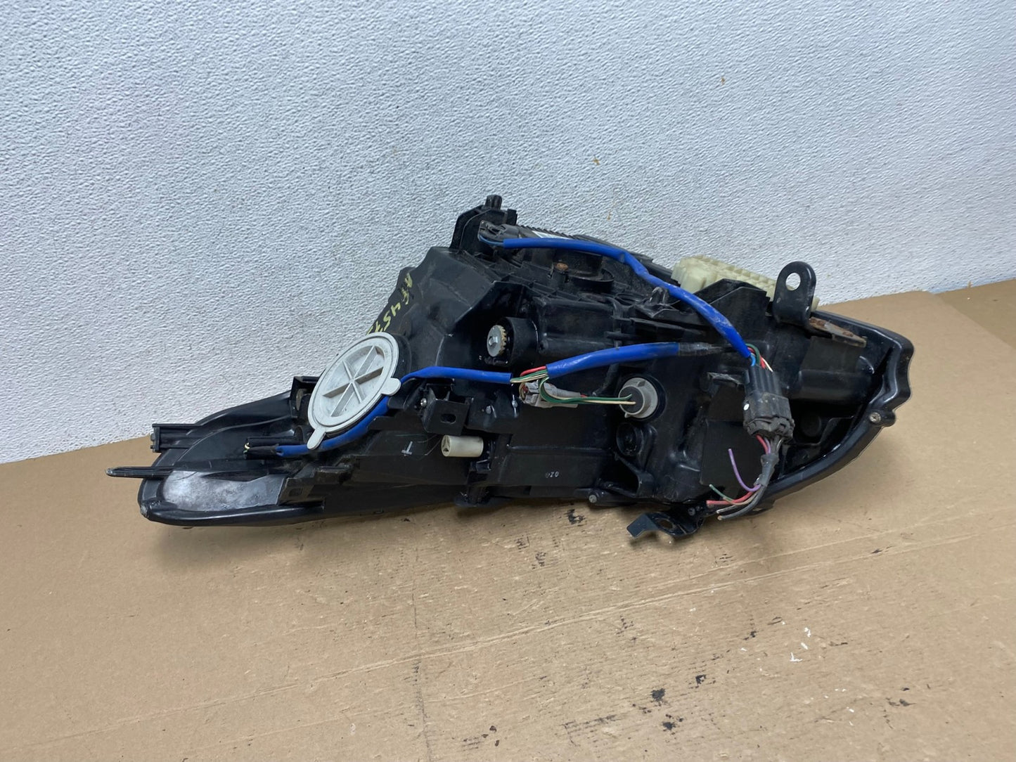 2010-2012 Infiniti G37 Right Passenger Side Xenon HID Headlight AF4573 LK9