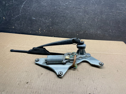 2003 to 2011 Honda Element Rear Windshield Washer Wiper Motor v9074 DG1