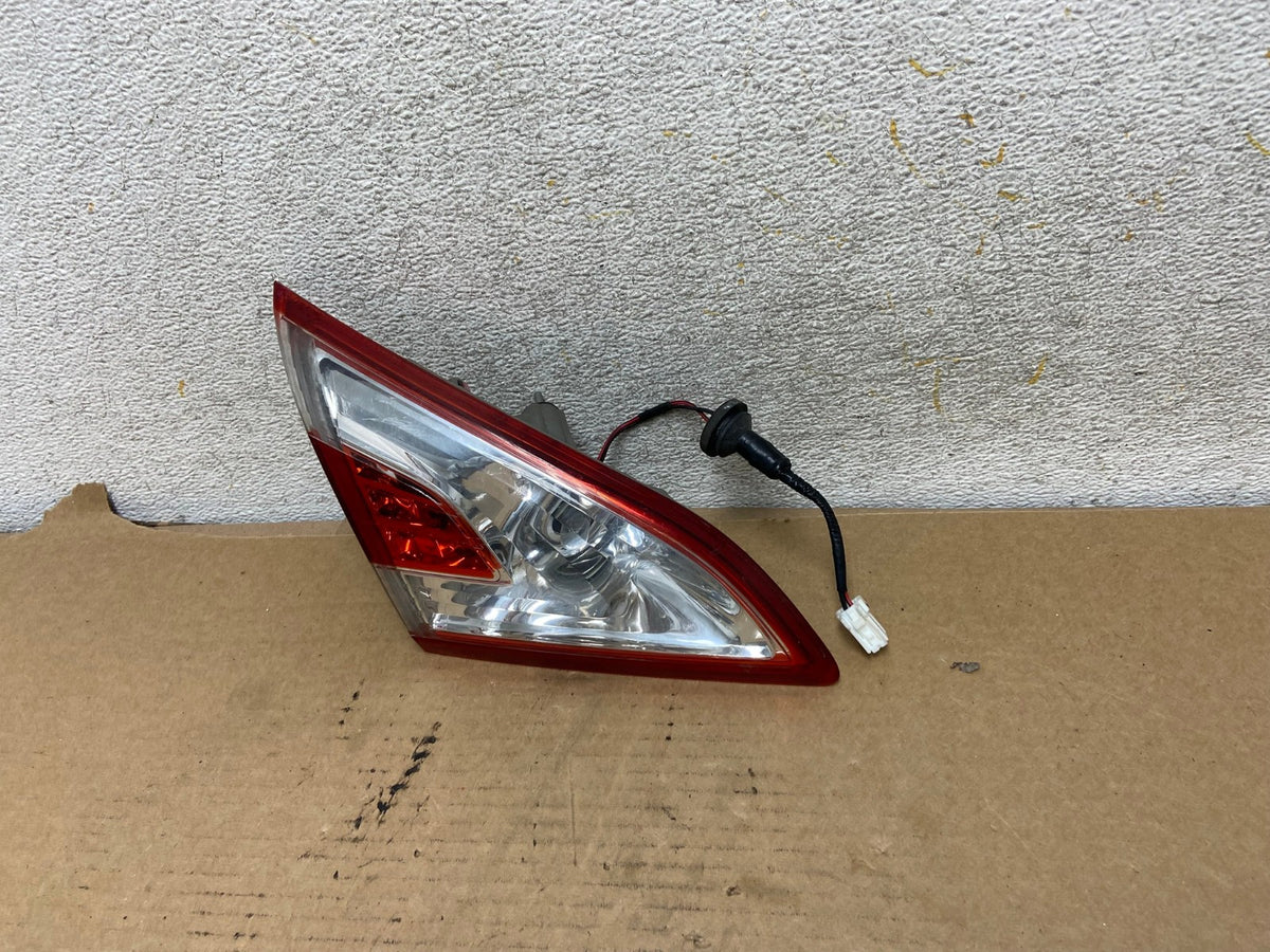 2011-2014 Nissan Murano Left Driver Lh Side Inner Tail Light AH7826 LK2
