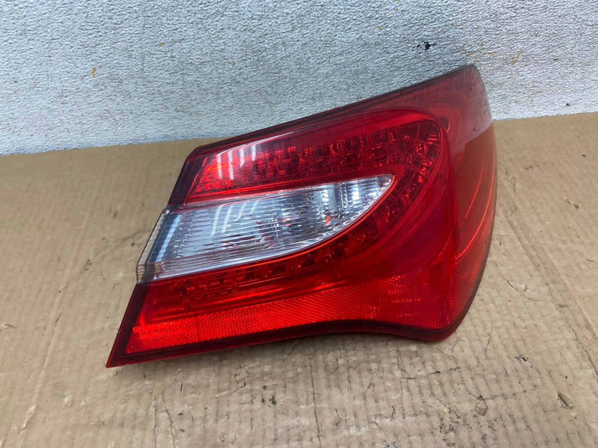 2011-2014 Chrysler 200 Sedan Right Passenger Side RH Tail Light AI6845 LK2