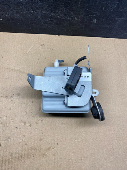 2014-2017 Mercedes S550 Vacuum Pump Valve Reservoir Tank ah4668 DG0