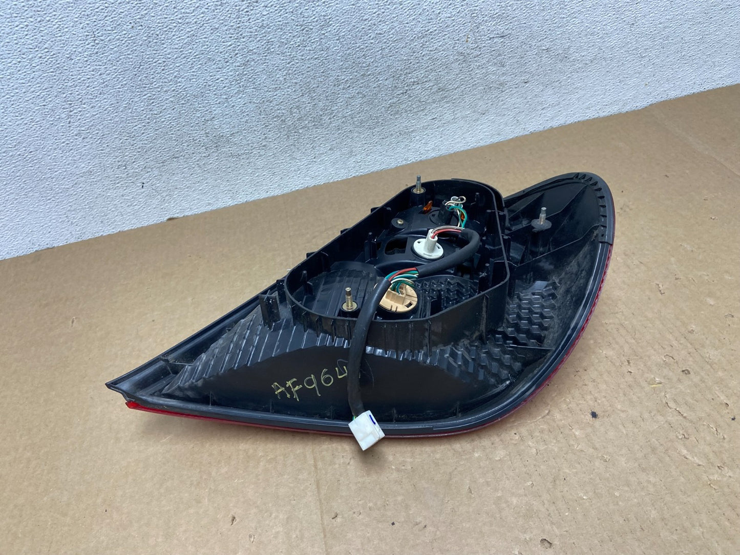 2002 2003 2004 Toyota Camry Left Driver LH Side Tail Light AF9641 DW6