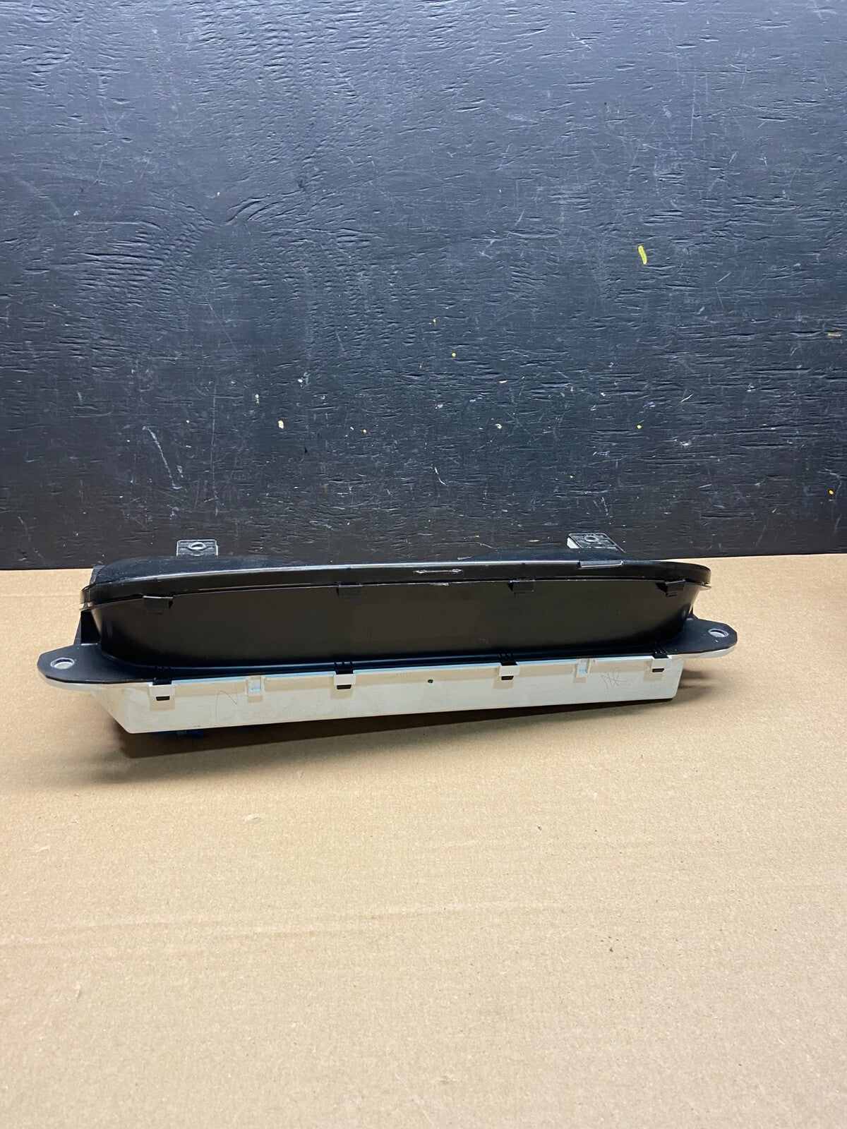 2005 to 2006 Lincoln Navigator Speedometer Gauge Cluster L1835 DG3