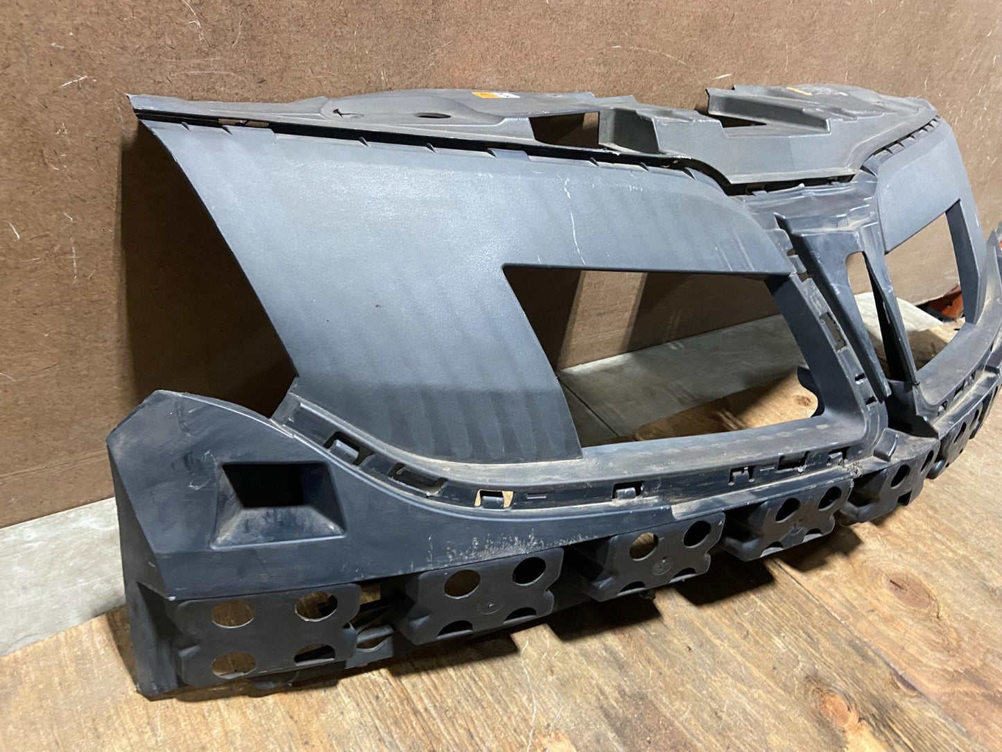 2013 to 2019 Lincoln MKT Grill Grille Support Panel AD56851
