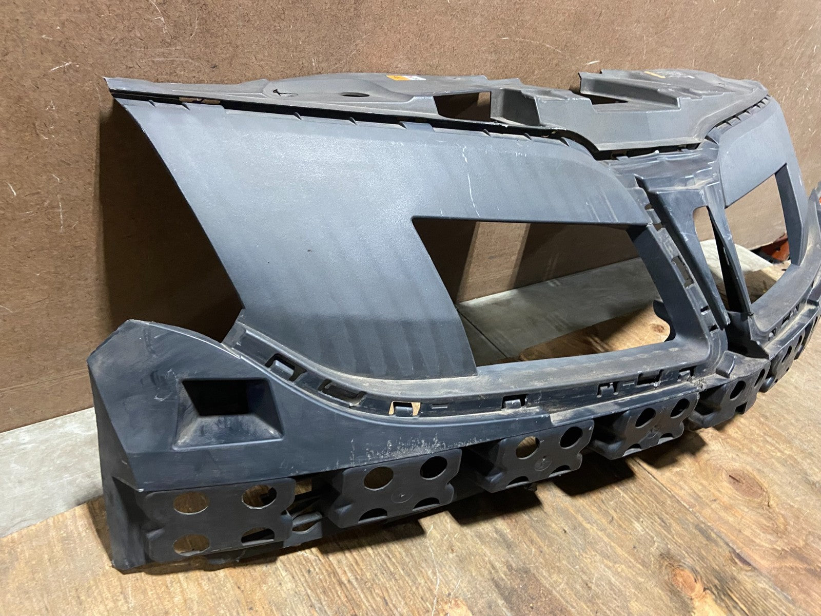 2013 to 2019 Lincoln MKT Grill Grille Support Panel AD56851