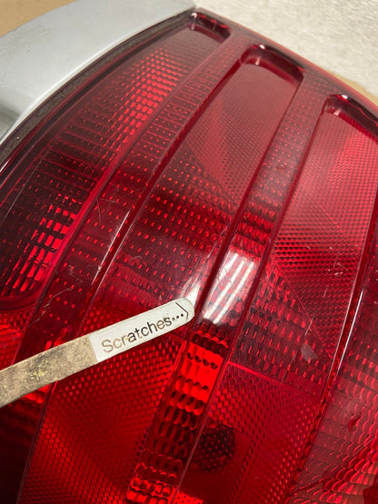 1998-2003 Ford Crown Victoria Right Passenger Rh Side Tail Light AE9362 LK3