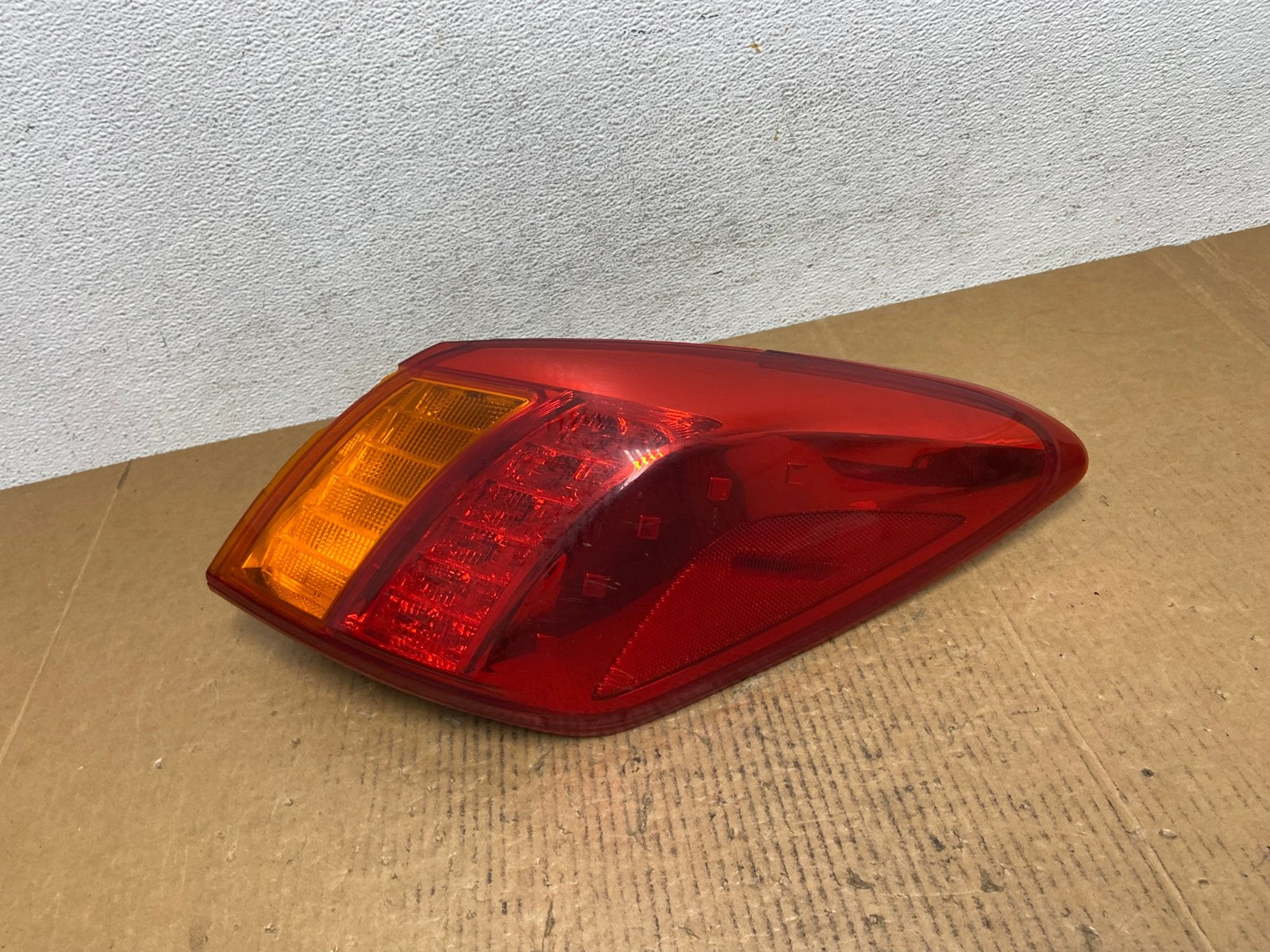 2009 2010 Nissan Murano Right Passenger Rh Side Tail Light AE0193 LK0