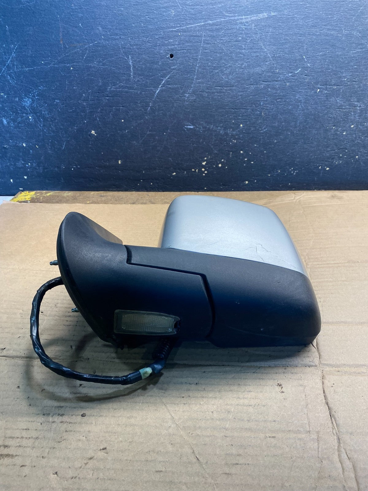 2003 to 2005 Lincoln Aviator Left Driver Side Door Heated Mirror AA5610 MS1