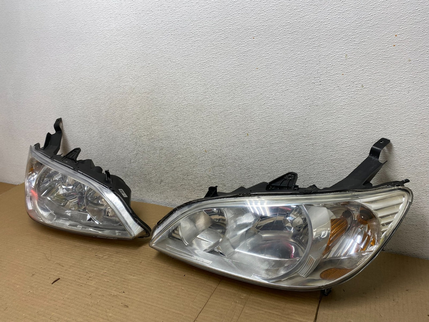 2004 to 2005 Honda Civic Left+Right Set Side Chrome Headlights AG8922 DW2