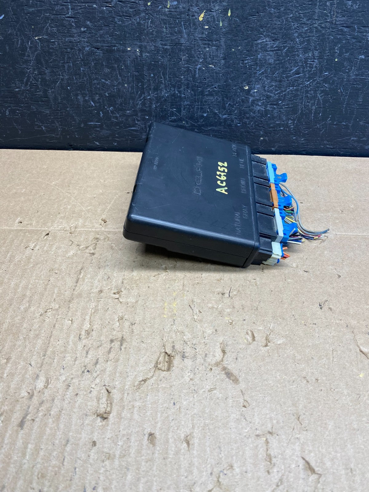 2003 - 2006 Chevrolet Avalanche Silverado Body Control BCM Module AC6752 DG2
