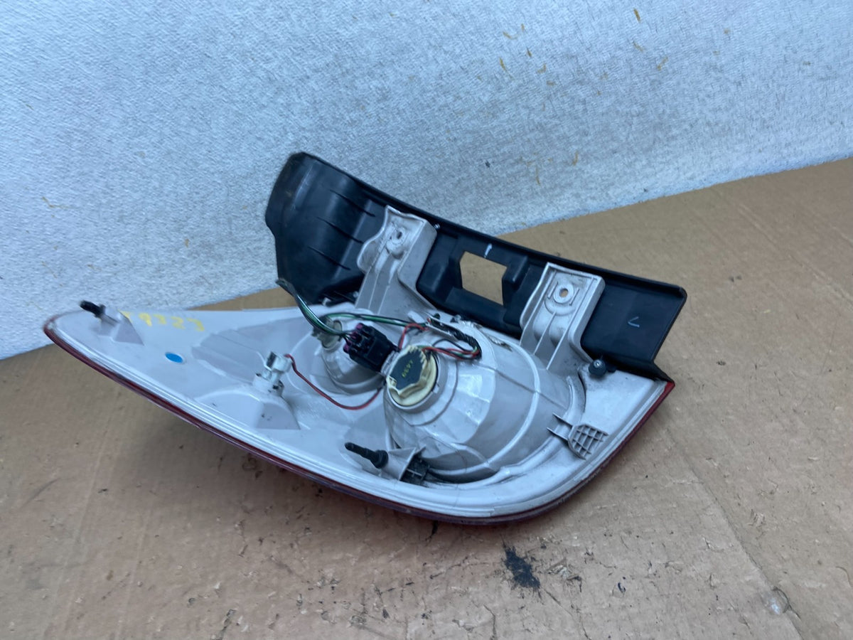 2010 to 2015 Chevrolet Equinox Right Passenger Rh Side Tail Light AI9323 LK6