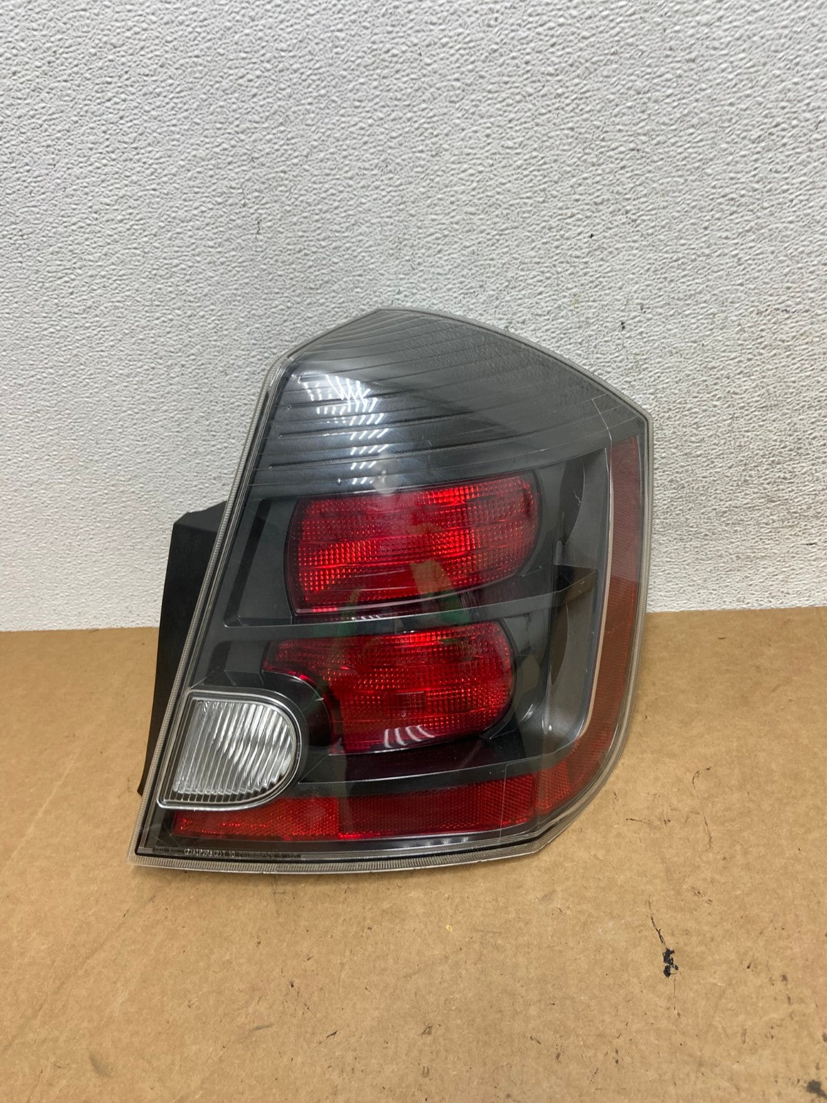 2007 to 2012 Nissan Sentra Right Passenger Rh Black Tail Light AE3202 LK0